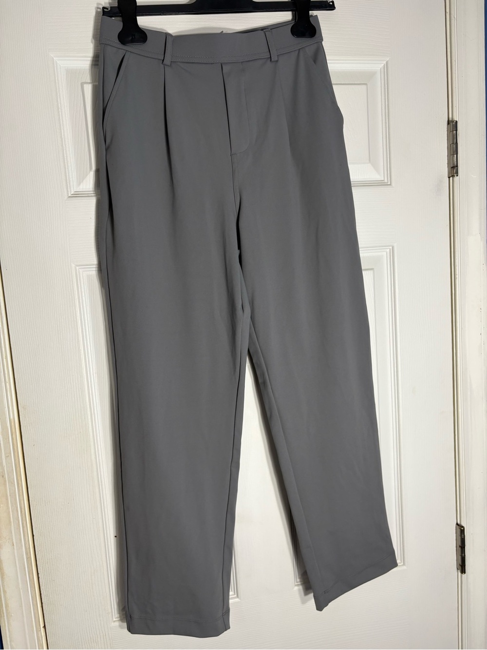 HALARA Women's Straight-Leg Dress Pants in Gray